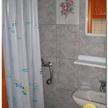 Dialekti * Toroni
