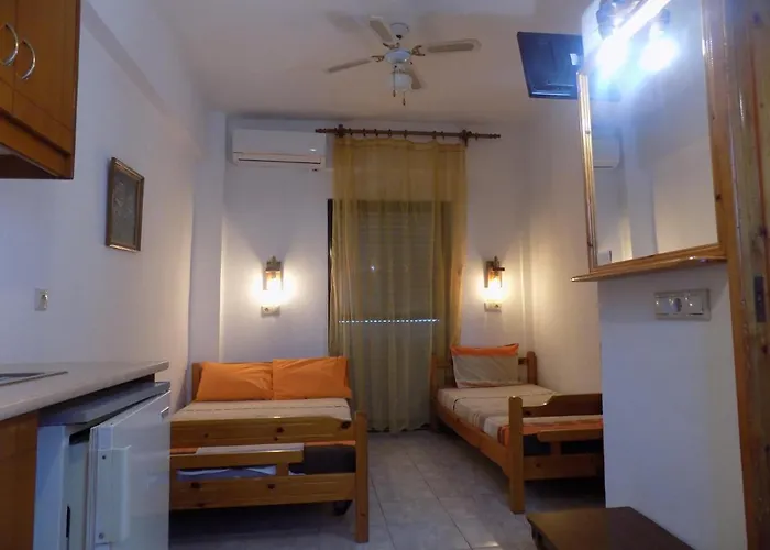 Dialekti Apart Otel 3*