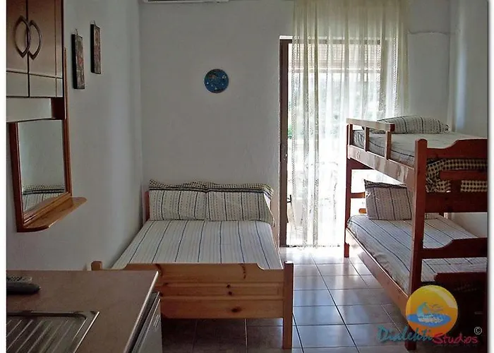 Dialekti Apartmanhotel 3*